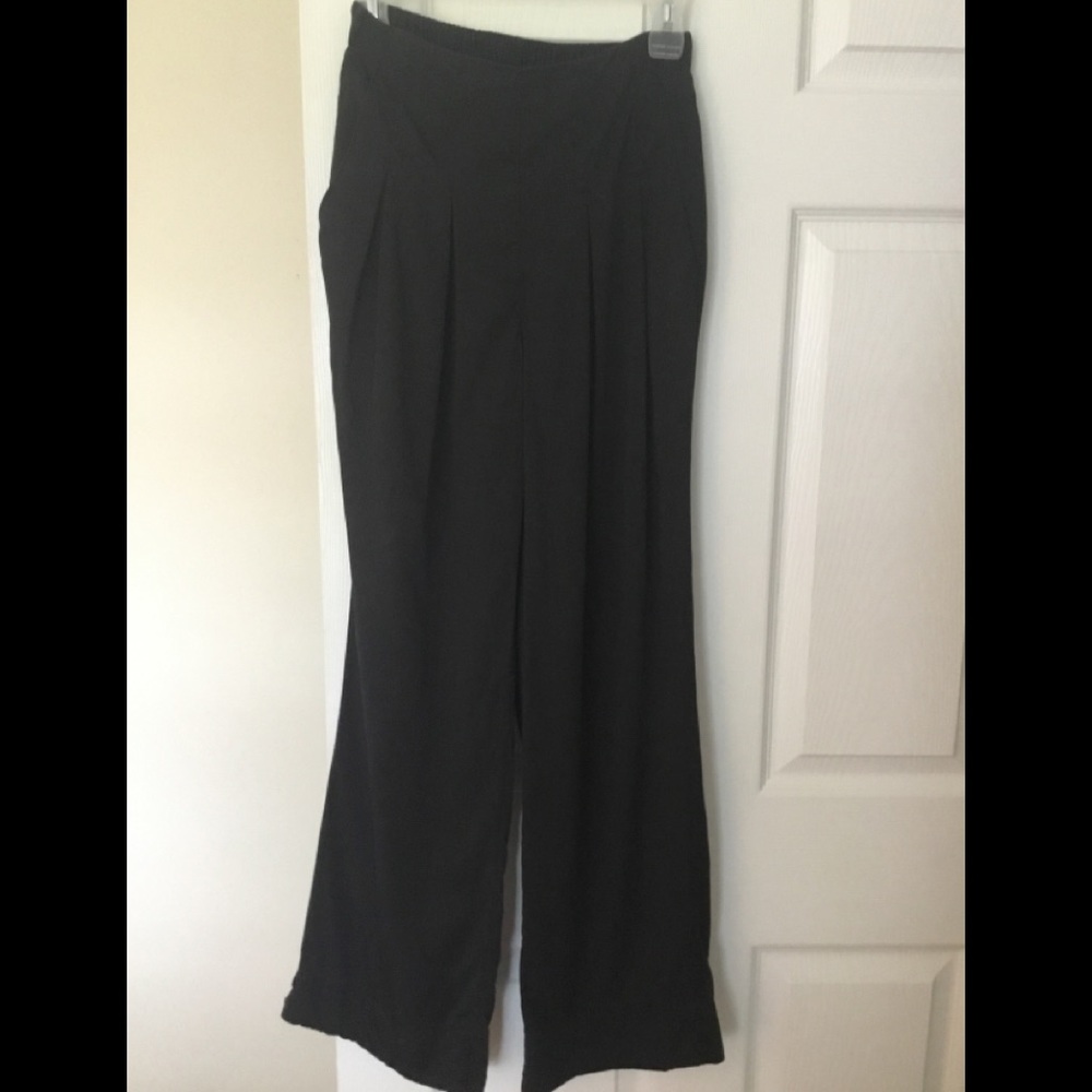 LuLuLemon wide leg pants